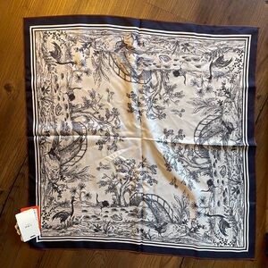 100% Silk Wensli Scarf